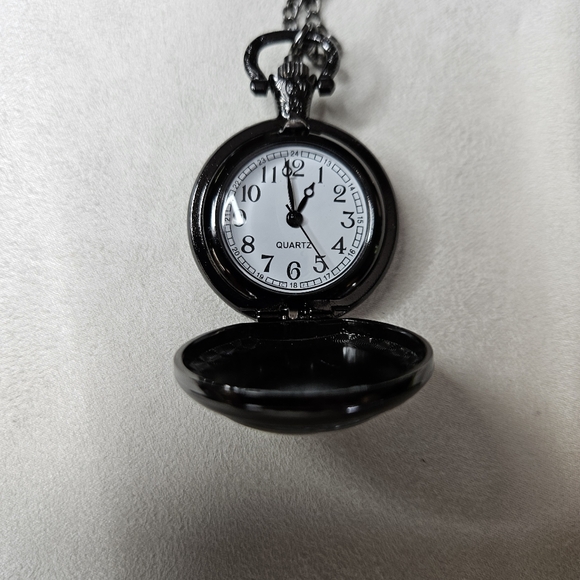 Black Silver Dragon Pocket Watch - Picture 3 of 11